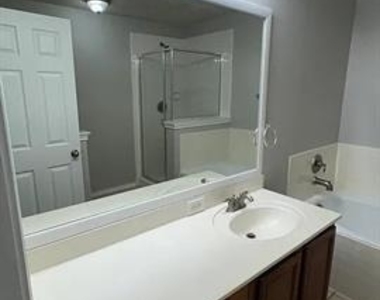 4082 Kyndra Circle - Photo Thumbnail 32