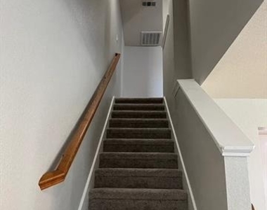 4082 Kyndra Circle - Photo Thumbnail 19
