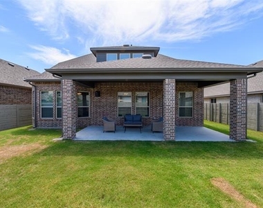 1604 Moss Trail Court - Photo Thumbnail 34