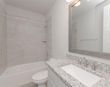 1604 Moss Trail Court - Photo Thumbnail 4