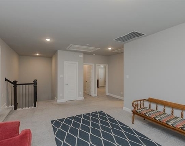 1604 Moss Trail Court - Photo Thumbnail 23