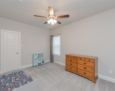 1604 Moss Trail Court - Photo Thumbnail 25