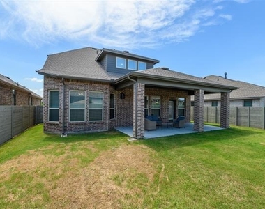 1604 Moss Trail Court - Photo Thumbnail 33