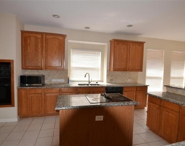 4309 Avebury Drive - Photo Thumbnail 13