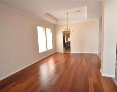 4309 Avebury Drive - Photo Thumbnail 6