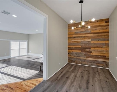 406 N Bonham Drive - Photo Thumbnail 11