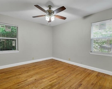 406 N Bonham Drive - Photo Thumbnail 22