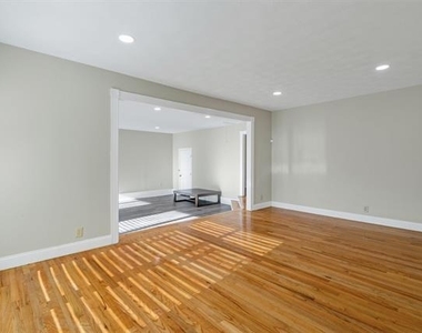 406 N Bonham Drive - Photo Thumbnail 7