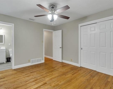 406 N Bonham Drive - Photo Thumbnail 24