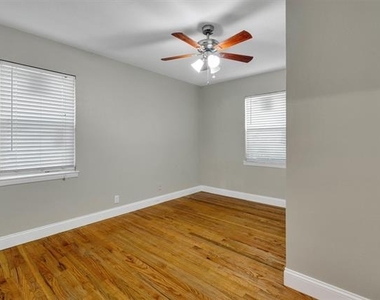 406 N Bonham Drive - Photo Thumbnail 27