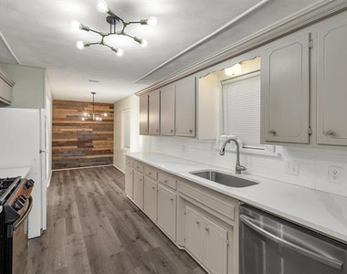 406 N Bonham Drive - Photo Thumbnail 18