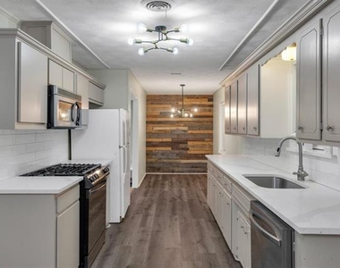 406 N Bonham Drive - Photo Thumbnail 17