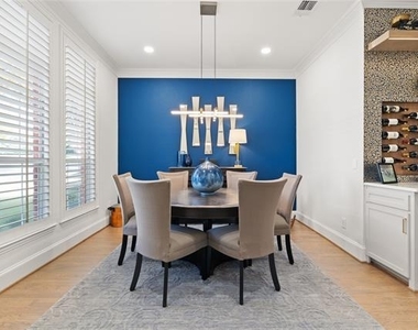 5381 Moss Glen Drive - Photo Thumbnail 10