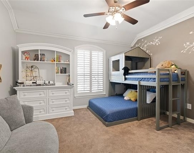 5381 Moss Glen Drive - Photo Thumbnail 20