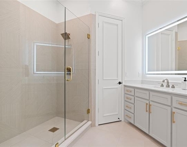 5381 Moss Glen Drive - Photo Thumbnail 17