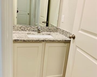 116 Emma Drive - Photo Thumbnail 24