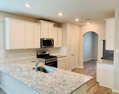 116 Emma Drive - Photo Thumbnail 10