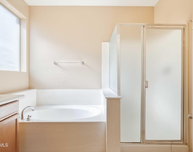 15273 W Roanoke Avenue - Photo Thumbnail 18