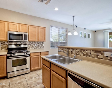 15273 W Roanoke Avenue - Photo Thumbnail 9