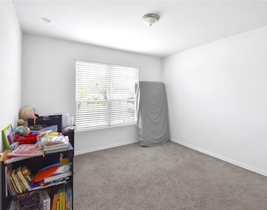13088 Mizell Lane - Photo Thumbnail 5