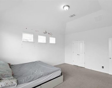 13088 Mizell Lane - Photo Thumbnail 12
