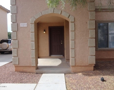11214 W Pierce Street - Photo Thumbnail 2