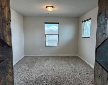 1425 Rolling Fox Drive - Photo Thumbnail 22