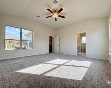 1425 Rolling Fox Drive - Photo Thumbnail 13