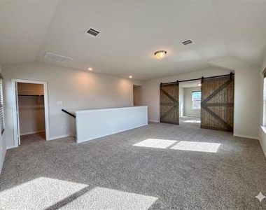 1425 Rolling Fox Drive - Photo Thumbnail 21