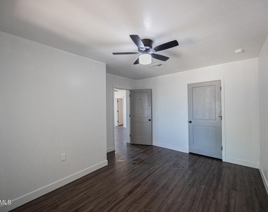2802 N 36th Street - Photo Thumbnail 13