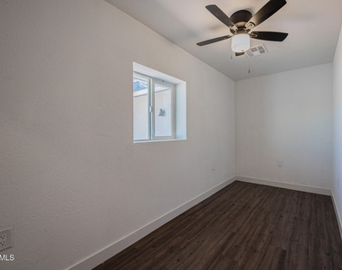 2802 N 36th Street - Photo Thumbnail 14