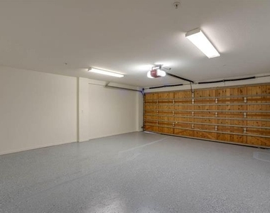 4110 Mckinney Avenue - Photo Thumbnail 24