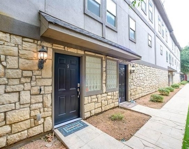 4110 Mckinney Avenue - Photo Thumbnail 1