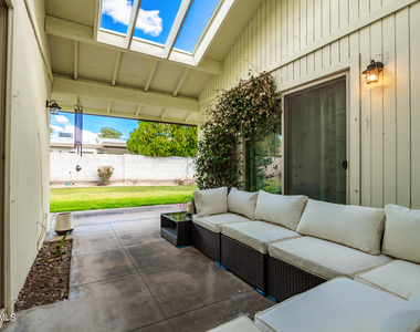 4912 E Friess Drive - Photo Thumbnail 14