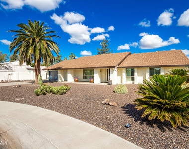 4912 E Friess Drive - Photo Thumbnail 3