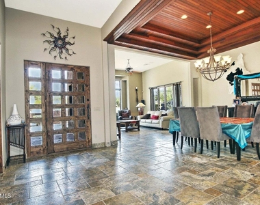 40612 N 28th Street - Photo Thumbnail 5