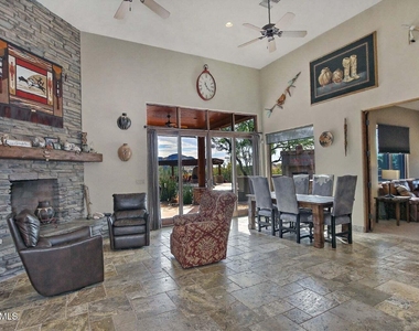 40612 N 28th Street - Photo Thumbnail 22