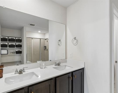 230 Mockingbird Way - Photo Thumbnail 18