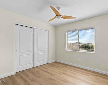 14369 W Lexington Avenue - Photo Thumbnail 20