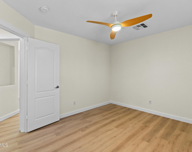 14369 W Lexington Avenue - Photo Thumbnail 29