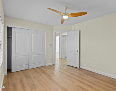 14369 W Lexington Avenue - Photo Thumbnail 30