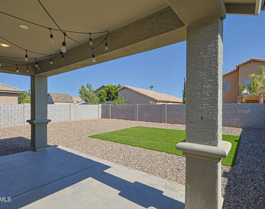 15269 W Pierce Street - Photo Thumbnail 27