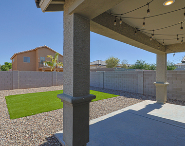 15269 W Pierce Street - Photo Thumbnail 28