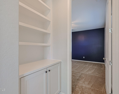 15269 W Pierce Street - Photo Thumbnail 26