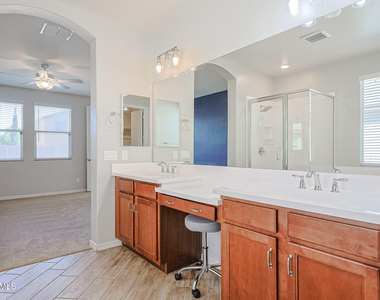 15269 W Pierce Street - Photo Thumbnail 22