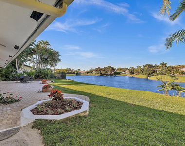 4989 Pineview Circle - Photo Thumbnail 12