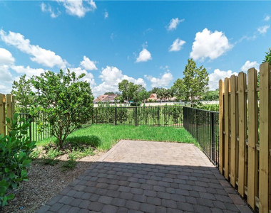 13056 Anthorne Lane - Photo Thumbnail 5