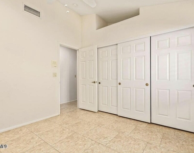 12830 N 95th Way - Photo Thumbnail 15