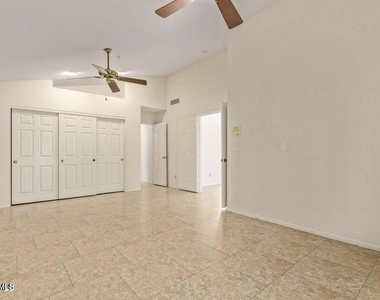 12830 N 95th Way - Photo Thumbnail 18