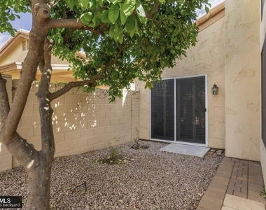 12830 N 95th Way - Photo Thumbnail 21